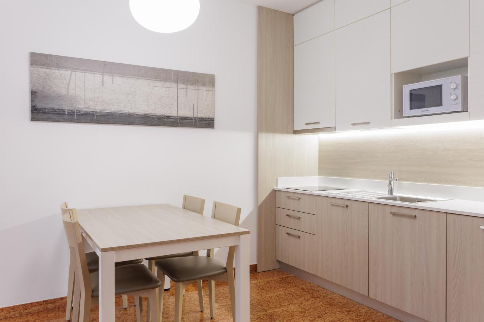 Superior One-Bedroom Apartment