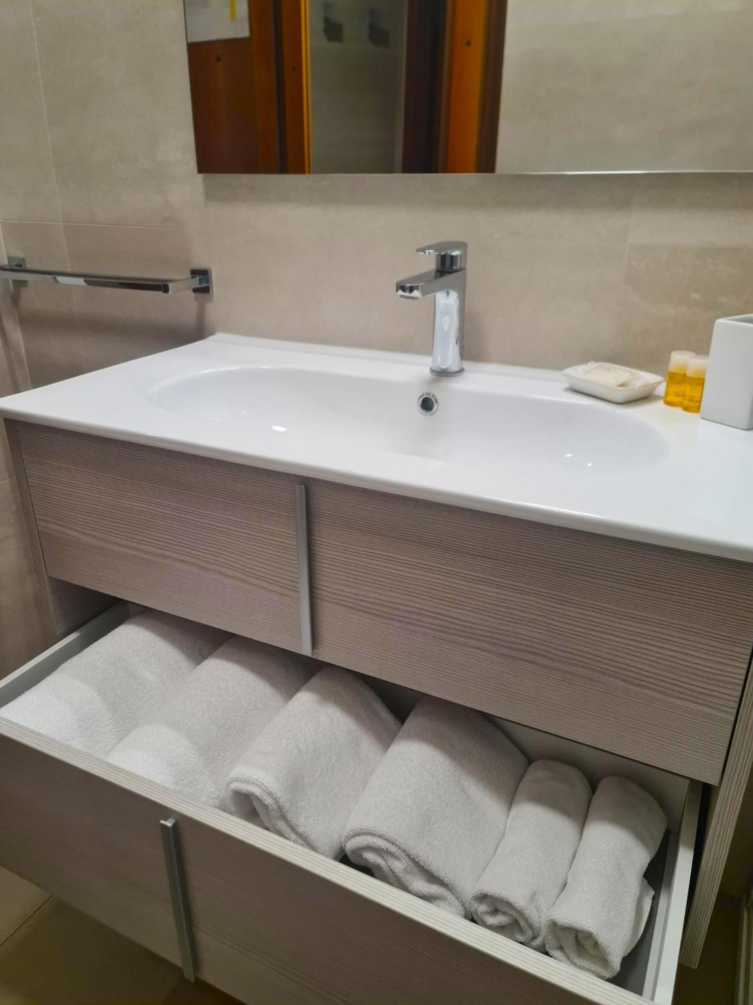 Superior One-Bedroom Apartment